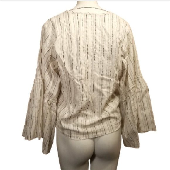Lavender Field Womens Top Blouse Size M Striped Linen Cropped Bell Sleeve V-Neck - Picture 2 of 8